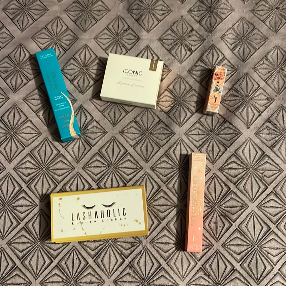 NIB Bundle of Fun Eye Makeup